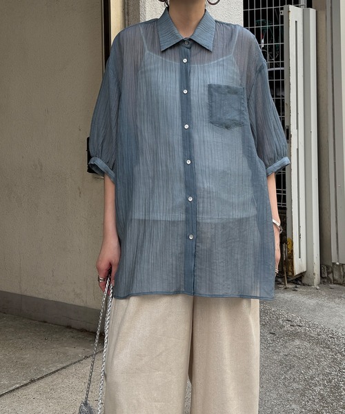 LBC（エルビーシー）の「楊柳5分袖シアーシャツ（シャツ/ブラウス・レディース・ホワイト/チャコールグレー/ブラック/マスタード/ブルー・M）」の4枚目の写真