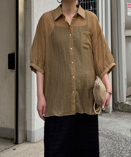 LBC（エルビーシー）の「楊柳5分袖シアーシャツ（シャツ/ブラウス・レディース・ホワイト/チャコールグレー/ブラック/マスタード/ブルー・M）」の7枚目の写真