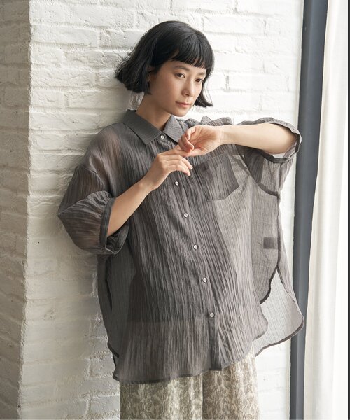 LBC（エルビーシー）の「楊柳5分袖シアーシャツ（シャツ/ブラウス・レディース・ホワイト/チャコールグレー/ブラック/マスタード/ブルー・M）」の15枚目の写真