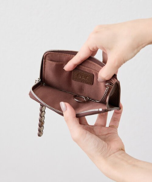 セール】【インフルエンサーほし企画】本革スタッズフラグメントケース