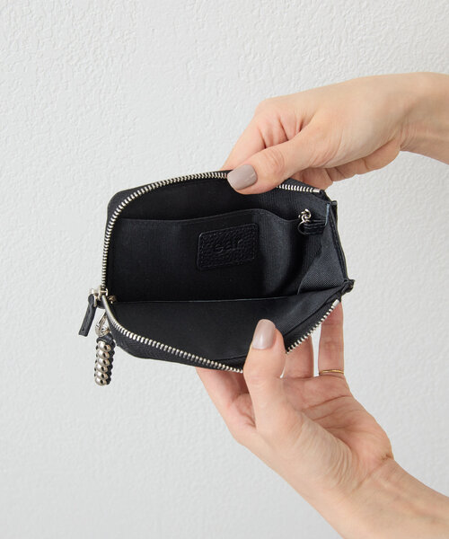 ほし企画】本革スタッズフラグメントケース（財布）｜ear PAPILLONNER