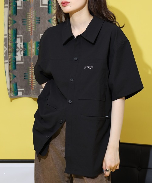 NERDY(ノルディ)の「シアサッカーシャツ(シャツ/ブラウス・メンズ・ホワイト/ブルー/ブラック・S/M/L)」の9枚目の写真