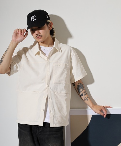 NERDY(ノルディ)の「シアサッカーシャツ(シャツ/ブラウス・メンズ・ホワイト/ブルー/ブラック・S/M/L)」の16枚目の写真