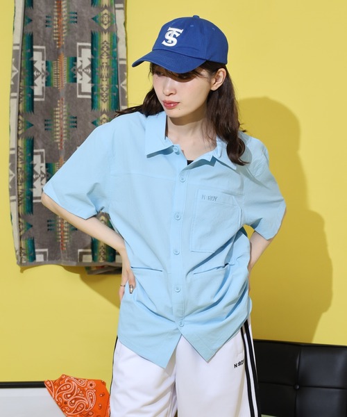 NERDY(ノルディ)の「シアサッカーシャツ(シャツ/ブラウス・メンズ・ホワイト/ブルー/ブラック・S/M/L)」の13枚目の写真