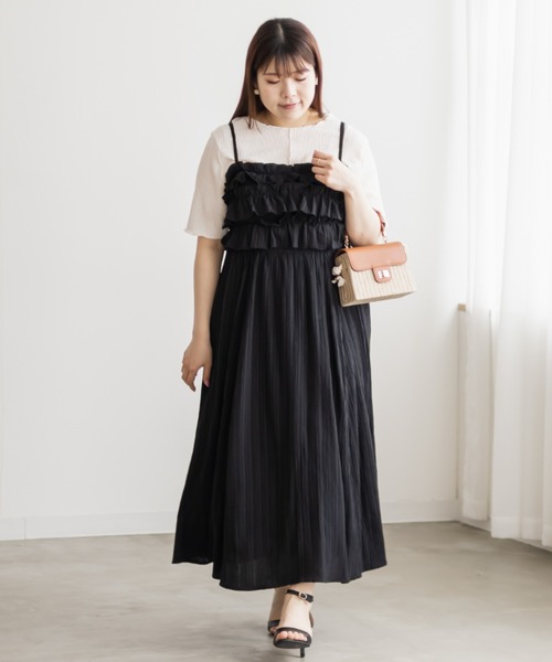 CLETTE(クレット)の「レイヤードフリルキャミワンピース(ワンピース・レディース・ブラック/ベージュ/チャコールグレー・4L/3L/LL)」の4枚目の写真