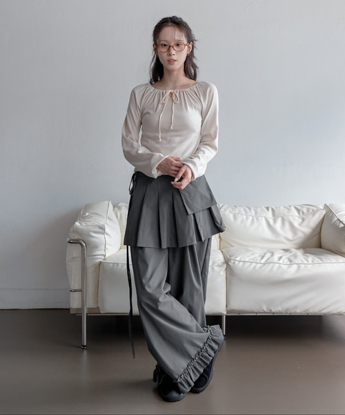 UNE MANSION（ユヌマンション）の「取り外し可能ユニークポケットラップスカート＆ワイドフリルスラックスセットパンツ（その他パンツ・レディース・ブラック/チャコールグレー・FREE）」の18枚目の写真