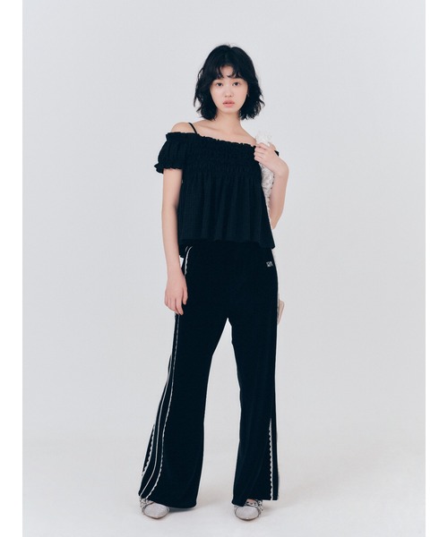 FURFUR（ファーファー）の「サイドレースベロアトラックパンツ（その他パンツ・レディース・レッド/ピンク/ブラック・F）」の4枚目の写真