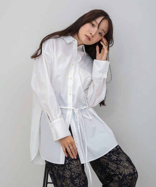 Bab(バブ)の「ロングシャツブラウス(シャツ/ブラウス・レディース・オフホワイト/チャコールグレー/ブラウン・M)」の9枚目の写真