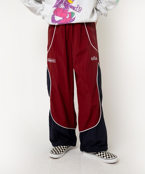 RNA（アールエヌエー）の「R4382 バイカラートラックパンツ（その他パンツ・レディース・ブラック×グレー/バーガンディー/グリーン×オレンジ・MEDIUM）」の12枚目の写真