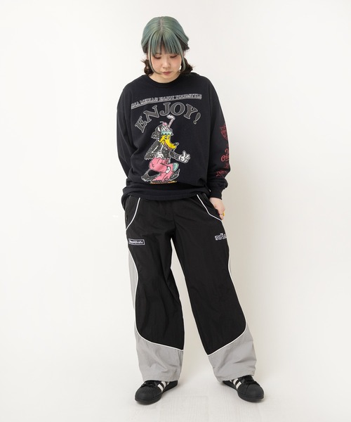 RNA（アールエヌエー）の「R4382 バイカラートラックパンツ（その他パンツ・レディース・ブラック×グレー/バーガンディー/グリーン×オレンジ・MEDIUM）」の16枚目の写真