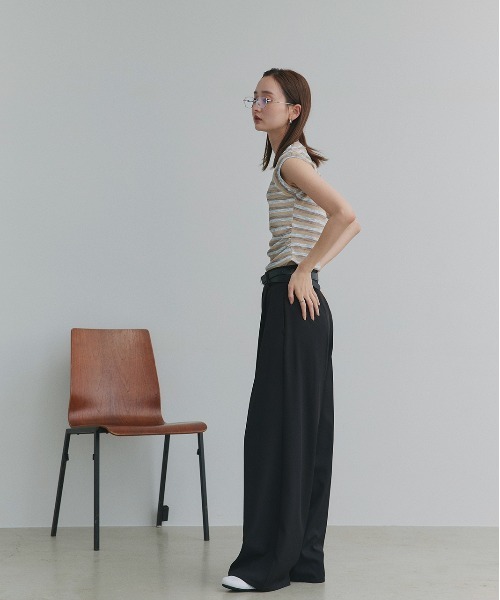 ad thie(アドティエ)の「サイドギャザー ボーダーノースリーブトップス(Tシャツ/カットソー・レディース・ベージュ/チャコール・FREE)」の22枚目の写真