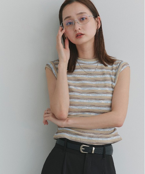 ad thie(アドティエ)の「サイドギャザー ボーダーノースリーブトップス(Tシャツ/カットソー・レディース・ベージュ/チャコール・FREE)」の15枚目の写真