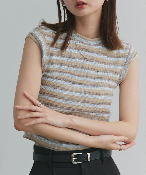ad thie(アドティエ)の「サイドギャザー ボーダーノースリーブトップス(Tシャツ/カットソー・レディース・ベージュ/チャコール・FREE)」の17枚目の写真