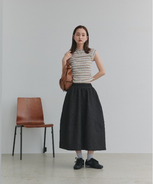 ad thie(アドティエ)の「サイドギャザー ボーダーノースリーブトップス(Tシャツ/カットソー・レディース・ベージュ/チャコール・FREE)」の10枚目の写真