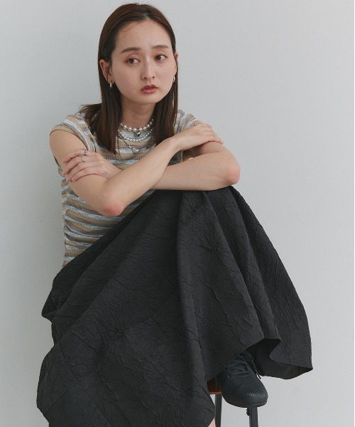 ad thie(アドティエ)の「サイドギャザー ボーダーノースリーブトップス(Tシャツ/カットソー・レディース・ベージュ/チャコール・FREE)」の11枚目の写真