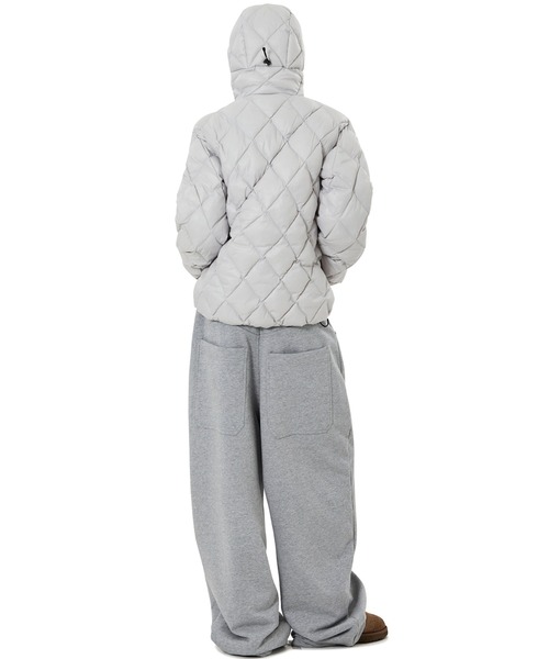 OY（オーワイ）の「『OY/オーワイ』WIDE VOLUME SWEATPANTS/ワイドボリュームスウェットパンツ（スウェットパンツ・レディース・ブラック/グレー・M/L）」の20枚目の写真