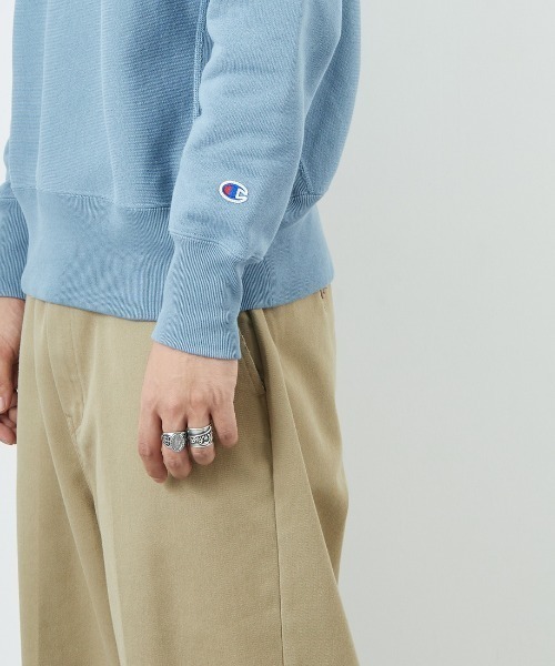Champion（チャンピオン）の「[Champion/チャンピオン] リバースウィーブ カレッジロゴプリントスウェット（スウェット・レディース・ネイビー/ブラック/ブルー/オートミール・XXL/XL/L）」の17枚目の写真