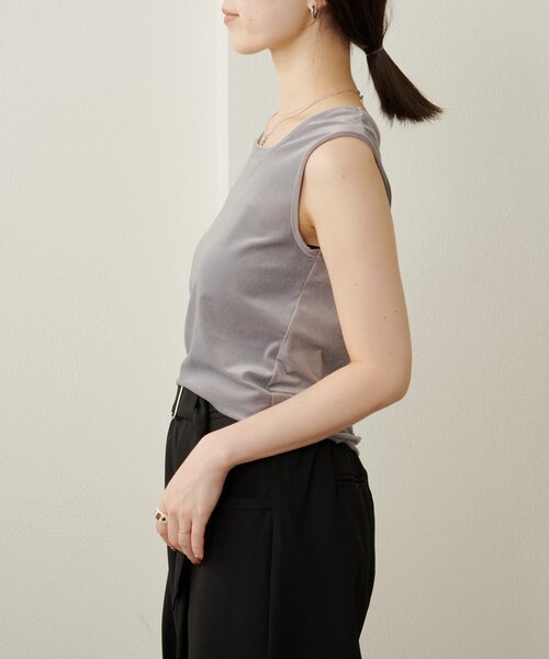 Omekashi(オメカシ)の「シアーベロアタンクトップ(タンクトップ・レディース・オフホワイト/チャコールグレー/ブラック・FREE)」の6枚目の写真