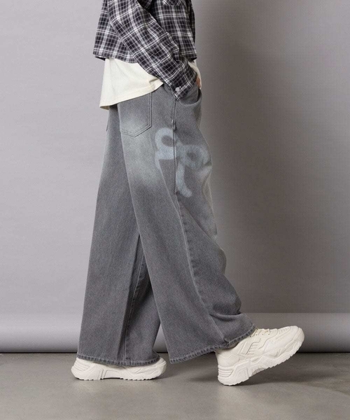 a.v.v（アーヴェヴェ）の「【大人気！追加生産/選べるデザイン】[120-160]アソートデザインデニム（デニムパンツ・キッズ・チャコールグレー/ブルー/ダークインディゴブルー・120/130/150/140/160）」の2枚目の写真