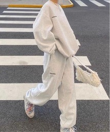 SHEPP（シープ）の「裏起毛ワンポイントスウェット セットアップ ルームウェア（スウェット・レディース）」