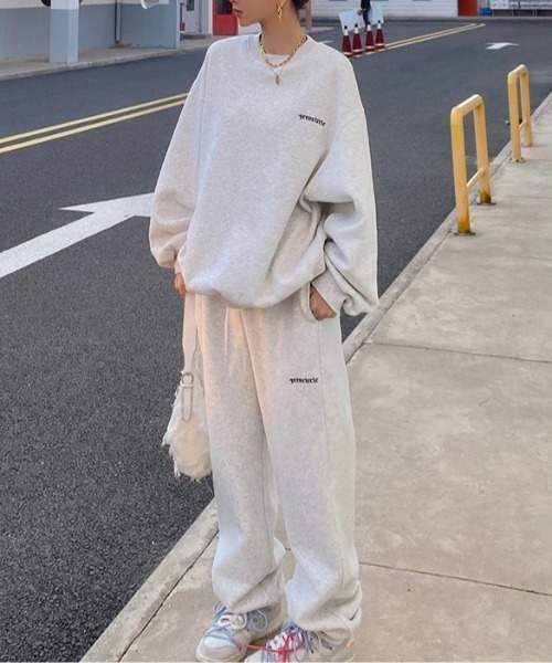 SHEPP（シープ）の「《26AW新色追加予定》裏起毛 ワンポイント スウェット セットアップ ルームウェア（スウェット・レディース・ブラック/ホワイト・L/M）」の8枚目の写真
