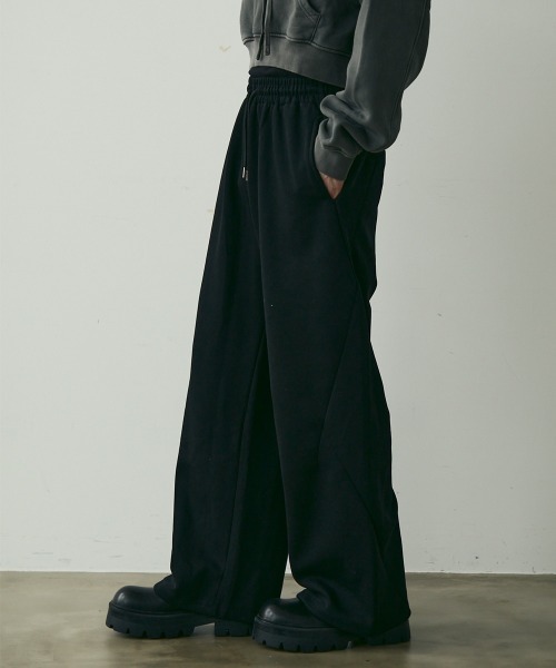 Shoowtime(ショウタイム)の「Wide Silhouette Sweatpants / ワイドシルエットスウェットパンツ(スウェットパンツ・メンズ・ブラック/グレー・MEDIUM/LARGE/X-LARGE)」の6枚目の写真