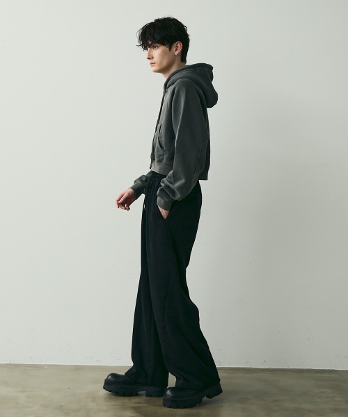 Shoowtime(ショウタイム)の「Wide Silhouette Sweatpants / ワイドシルエットスウェットパンツ(スウェットパンツ・メンズ・ブラック/グレー・MEDIUM/LARGE/X-LARGE)」の16枚目の写真