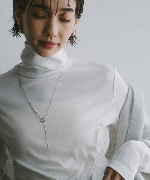 evernavy(エバーネイビー)の「ソフトフライス 長袖 Tシャツ《タートルネック 》(Tシャツ/カットソー・レディース・ブラック/杢グレー/チョコ/オフホワイト・S/M)」の2枚目の写真