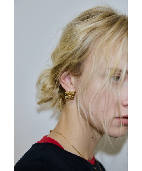 セール】ラウンドボールフラワーモチーフピアス（ピアス（両耳用