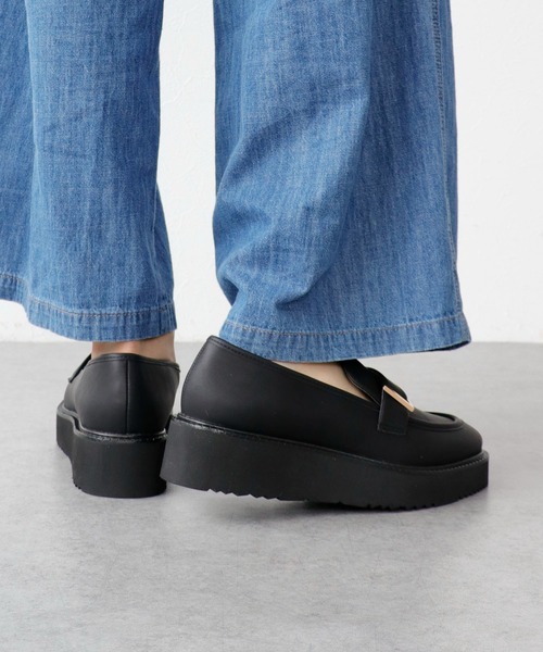 Chiaki Katagiri（チアキカタギリ）の「ビット風ローファー【CHIAKI KATAGIRI/チアキカタギリ】（ローファー・レディース・ベージュ/ブラック・36/35/38/37）」の4枚目の写真