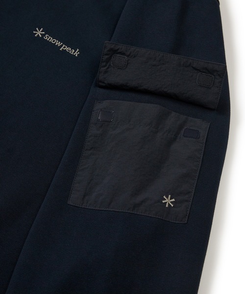 Snow Peak(スノーピーク)の「SnowPeak / Land Pocket Sweatshirt ランドポケットスウェットシャツ 海外限定(スウェット・メンズ・ブラック/ライトベージュ/ダークネイビー・M/L/XL)」の20枚目の写真
