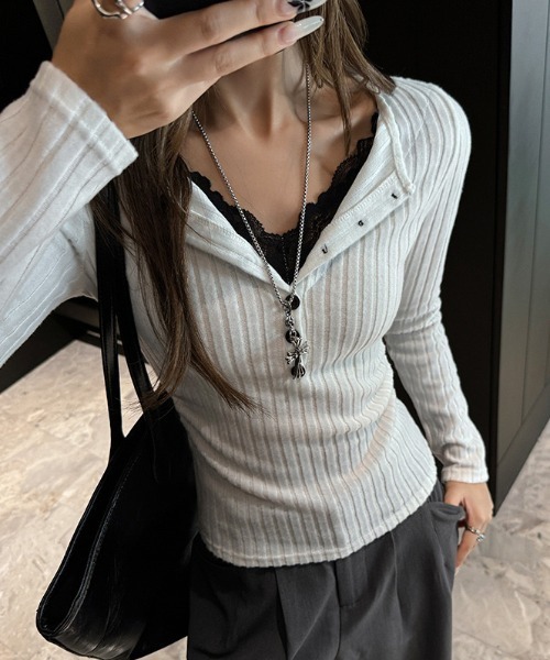 yuue' ( wear )(ユーイ)の「レース付きヘンリーネックリブトップス(Tシャツ/カットソー・レディース・ホワイト/チャコールグレー/オートミール/ブラック・FREE)」の7枚目の写真