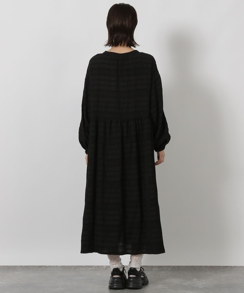 LAKOLE(ラコレ)の「モールストライプカフタンワンピース / 598274(ワンピース・レディース・ダークブラウン/アイボリー/ブラック・FREE)」の10枚目の写真