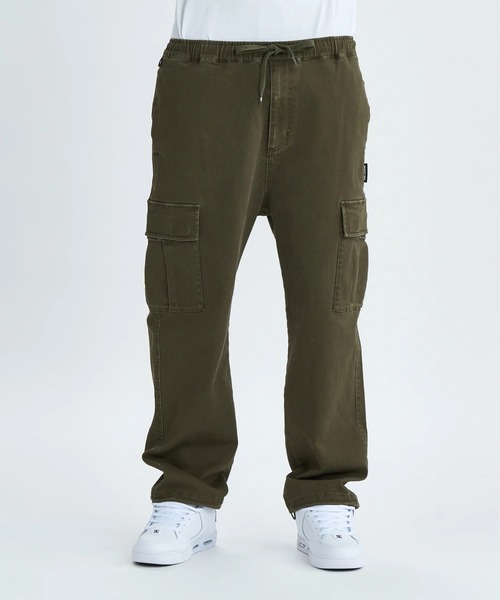 DC SHOES(ディーシーシューズ)の「25 WIDE CARGO PANT /DCストレッチウエストゴムワイド裾ドローコード付きシルエットカーゴパンツ(カーゴパンツ・メンズ・ブラック系その他/カーキ/ブラック/ライトブルー/インディゴブルー・X-LARGE/MEDIUM/LARGE)」の3枚目の写真