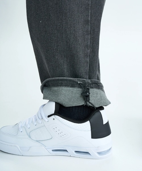 DC SHOES(ディーシーシューズ)の「25 WIDE CARGO PANT /DCストレッチウエストゴムワイド裾ドローコード付きシルエットカーゴパンツ(カーゴパンツ・メンズ・ブラック系その他/カーキ/ブラック/ライトブルー/インディゴブルー・X-LARGE/MEDIUM/LARGE)」の14枚目の写真