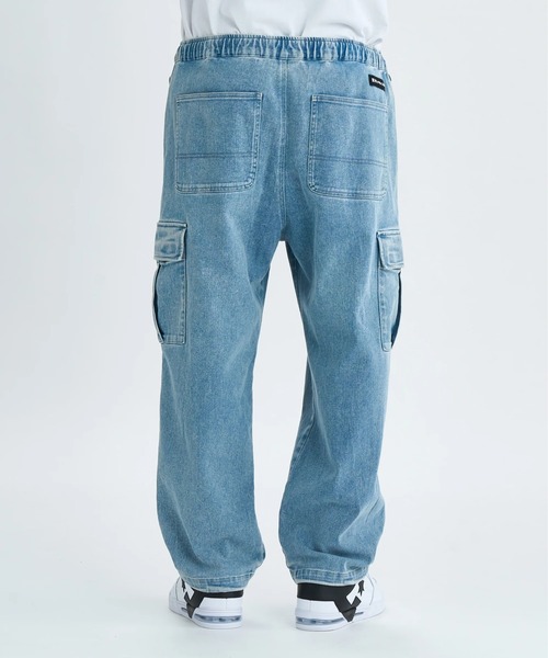 DC SHOES(ディーシーシューズ)の「25 WIDE CARGO PANT /DCストレッチウエストゴムワイド裾ドローコード付きシルエットカーゴパンツ(カーゴパンツ・メンズ・ブラック系その他/カーキ/ブラック/ライトブルー/インディゴブルー・X-LARGE/MEDIUM/LARGE)」の18枚目の写真
