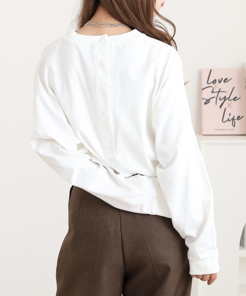 myke(ミーカ)の「myke 後ろヘンリ―ラウンドヘムロンT(Tシャツ/カットソー・レディース・カーキ/ブラック/オフホワイト・M)」の8枚目の写真
