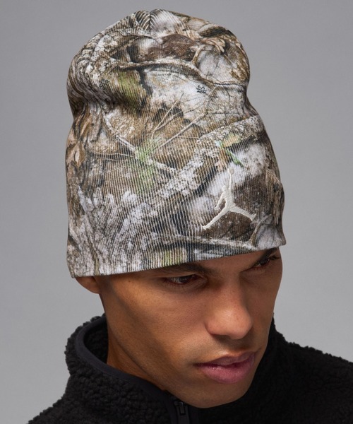 JORDAN BRAND(ジョーダンブランド)の「ジョーダン ブルックリン ピーク メンズ リアルツリー ビーニー / Jordan Brooklyn Peak Men's Realtree Beanie IM6602-100 White(ニットキャップ/ビーニー・メンズ・ホワイト・ONE SIZE)」の4枚目の写真