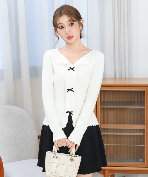 Anely(アネリー)の「フロント リボン Vネック リブ ラメ ニット プルオーバー(ニット/セーター・レディース・グレー/ブラック/アイボリー・FREE)」の2枚目の写真