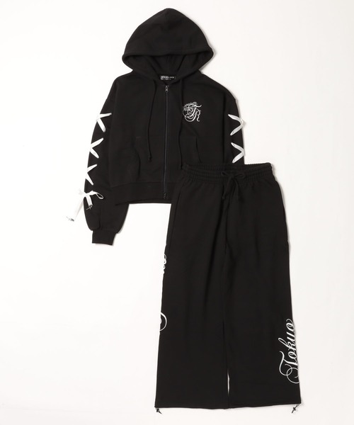 TRAVAS TOKYO/トラバス トーキョー』ロゴ刺繍セットアップ