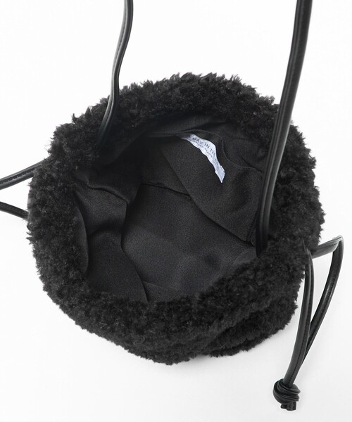 A DAY IN THE LIFE UNITED ARROWS(アデイインザライフユナイテッドアローズ)の「フェイクファー 巾着バッグ <A DAY IN THE LIFE>(ショルダーバッグ・レディース・ナチュラル/ブラック/モカ・FREE)」の18枚目の写真