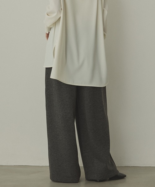 hunch（ハンチ）の「ベロアボンディング スウェットワイドパンツ（スウェットパンツ・レディース・ブラック/アイボリー/チャコール・FREE）」の13枚目の写真