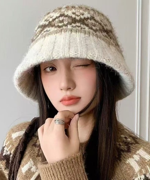 Burner（バーナー）の「【CHI SELECT】フェアアイル柄　ニットハット　chi-bosi-29-19（ハット・レディース・ブラック系その他/レッド系その他/ベージュ系その他/ブラウン系その他/グレー系その他・FREE）」の9枚目の写真