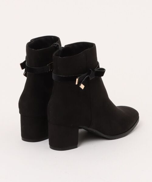 Pitti（ピッティ）の「ノットリボン2WAYショートブーツ（ブーツ・レディース・ダークブラウン/ブラック系その他6/ブラック・S/L/M）」の4枚目の写真