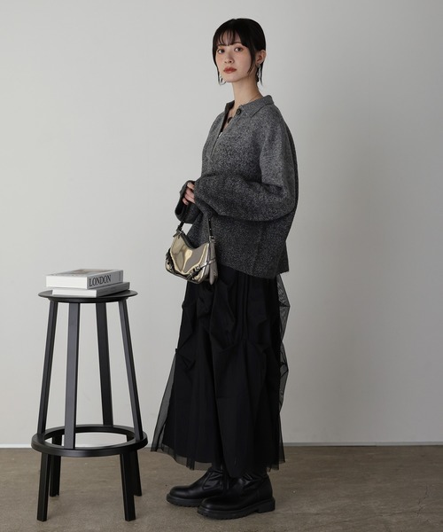 shetila(シェティラ)の「ラメグラデ ポロ襟スキッパーニット(ニット/セーター・レディース・チャコール/ベージュ/ライトグレー・M)」の16枚目の写真
