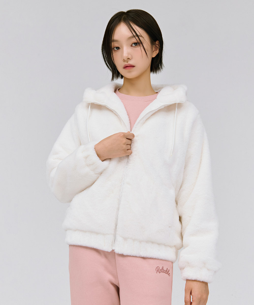 CHASECULT(チェイスカルト)の「女性ファー フードジップアップ-ホワイト(パーカー・レディース・ホワイト・90/85)」の2枚目の写真