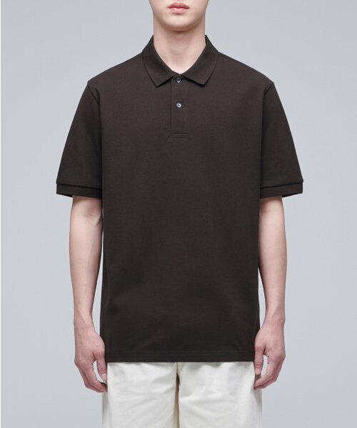 MUSINSA STANDARD（ムシンサスタンダード）の「ベーシックピケポロシャツ【ダークブラウン】（ポロシャツ・メンズ・その他・SMALL/X-LARGE/MEDIUM/LARGE/XX-LARGE/XXX-LARGE）」の2枚目の写真