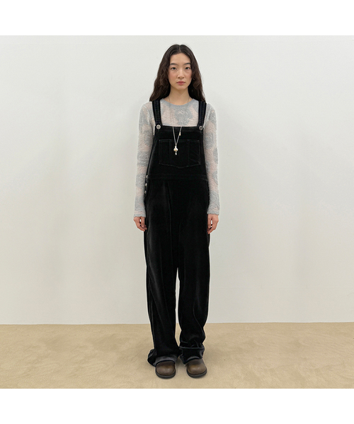 SINOON(シヌーン)の「Vintage Rose Velvet Overall (Black)(サロペット/オーバーオール・レディース・ブラック・FREE)」の1枚目の写真