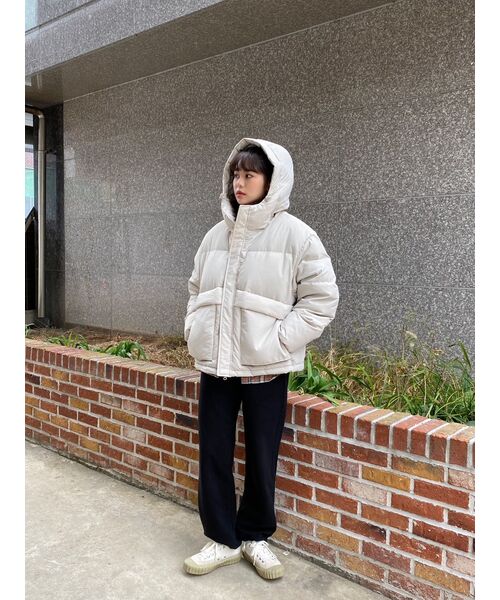 WOOALONG（ウアロン）の「Signature relax wide pants - BLACK（スウェットパンツ・レディース・ブラック・LARGE/MEDIUM/SMALL）」の19枚目の写真