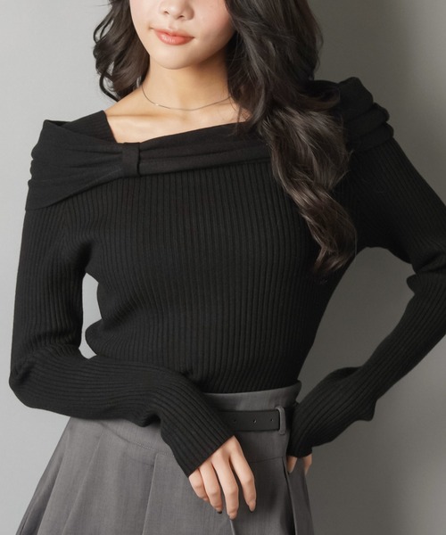SPINNS（スピンズ）の「ワンホン系デコルテ美人☆上品オフショルリボンニット（ニット/セーター・レディース・ブラック/グレー/ホワイト・ONESIZE）」の6枚目の写真